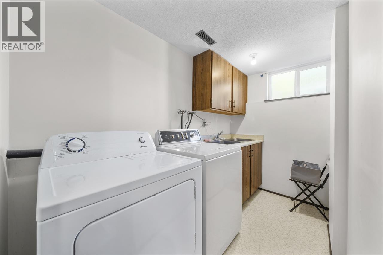 1060 Ayshire Drive, Burnaby, British Columbia  V5A 4A1 - Photo 20 - R3108355