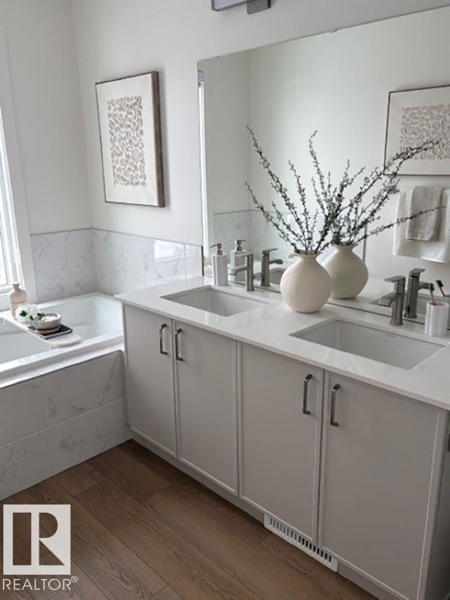 5039 Cawsey Li Sw, Edmonton, Alberta  T6W 5G5 - Photo 3 - E4481193