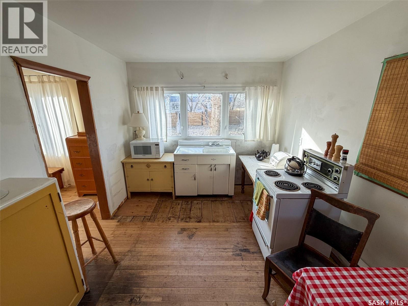 508 4th Street N, Val Marie, Saskatchewan  S0N 2T0 - Photo 16 - SK032381