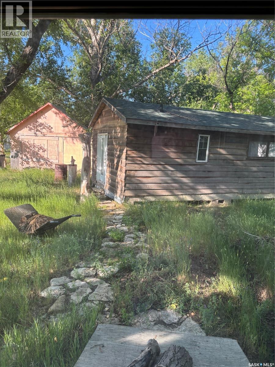 508 4th Street N, Val Marie, Saskatchewan  S0N 2T0 - Photo 32 - SK032381