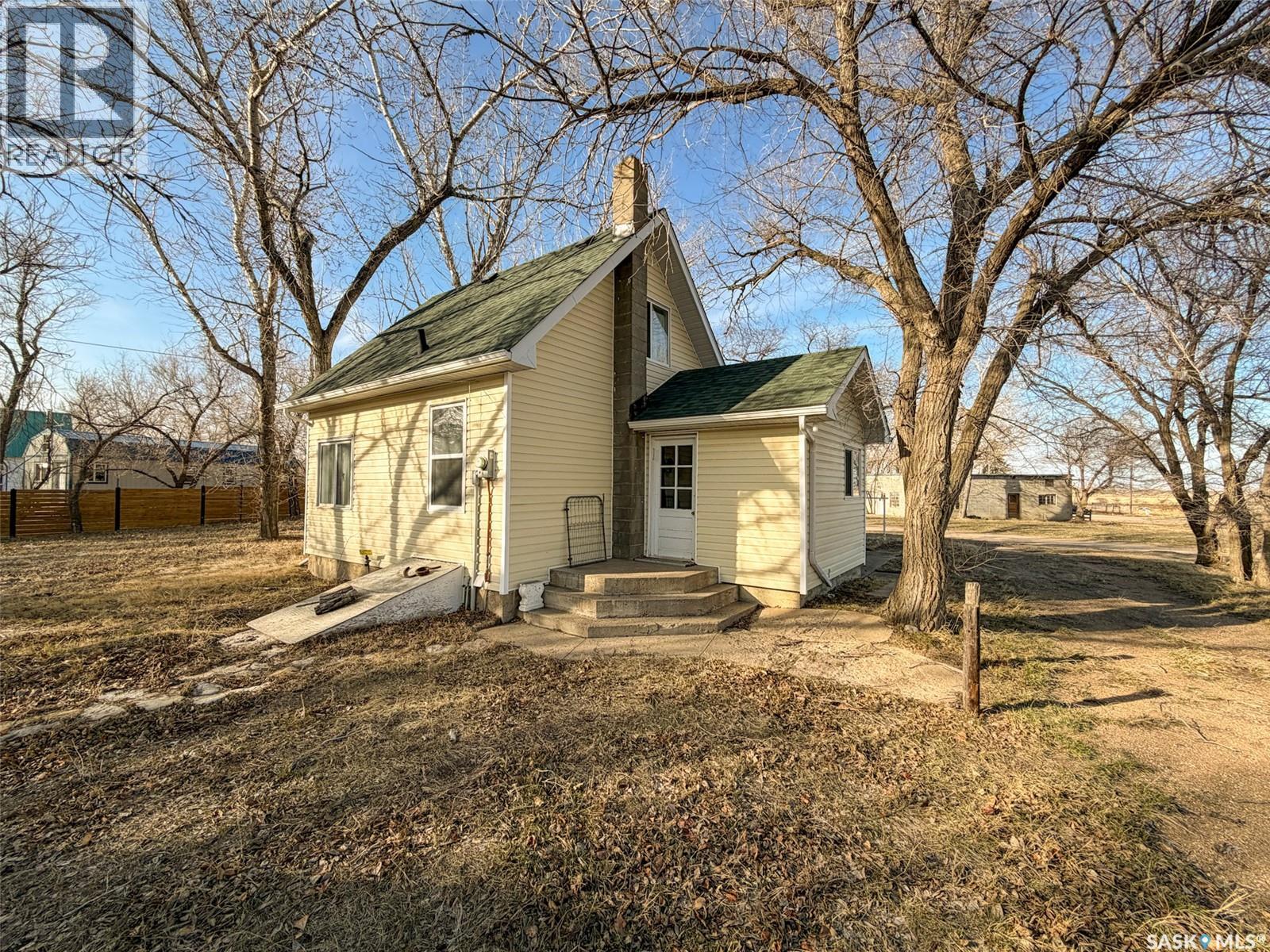 508 4th Street N, Val Marie, Saskatchewan  S0N 2T0 - Photo 4 - SK032381