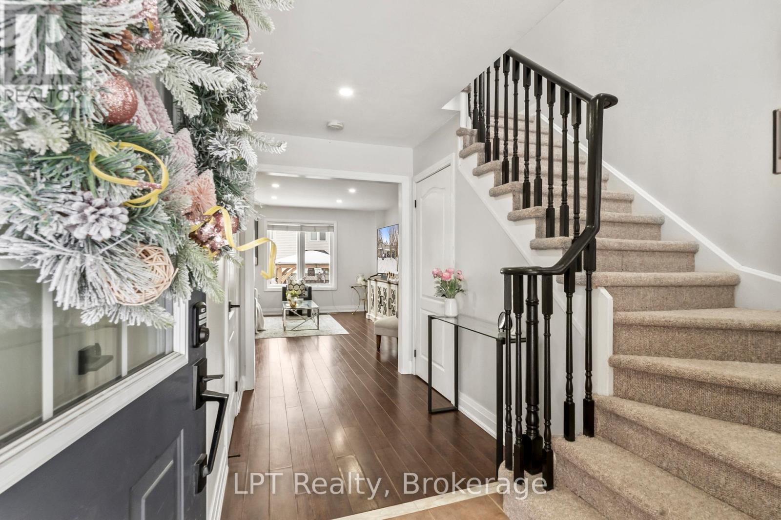 52 NORLAND CIRCLE, Oshawa, Ontario