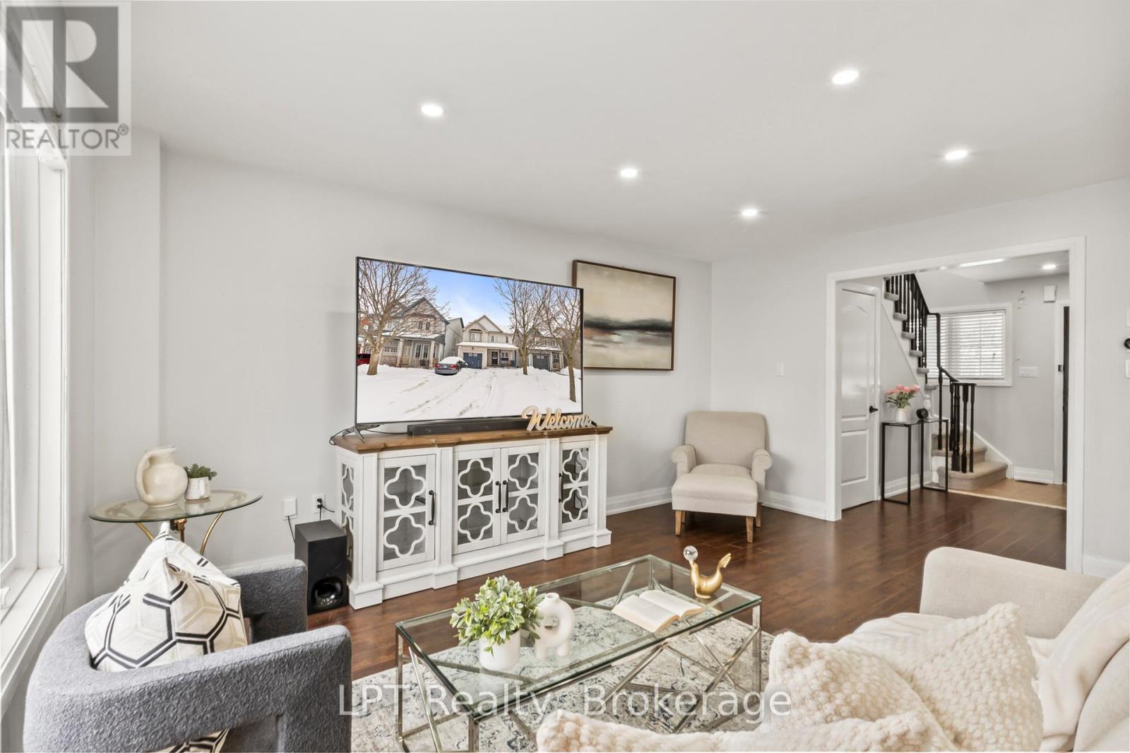 52 Norland Circle, Oshawa, Ontario  L1L 0A6 - Photo 5 - E12974492