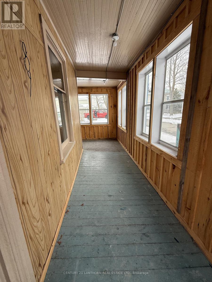 27 West Street, Prince Edward County, Ontario  K0K 3L0 - Photo 2 - X12974482