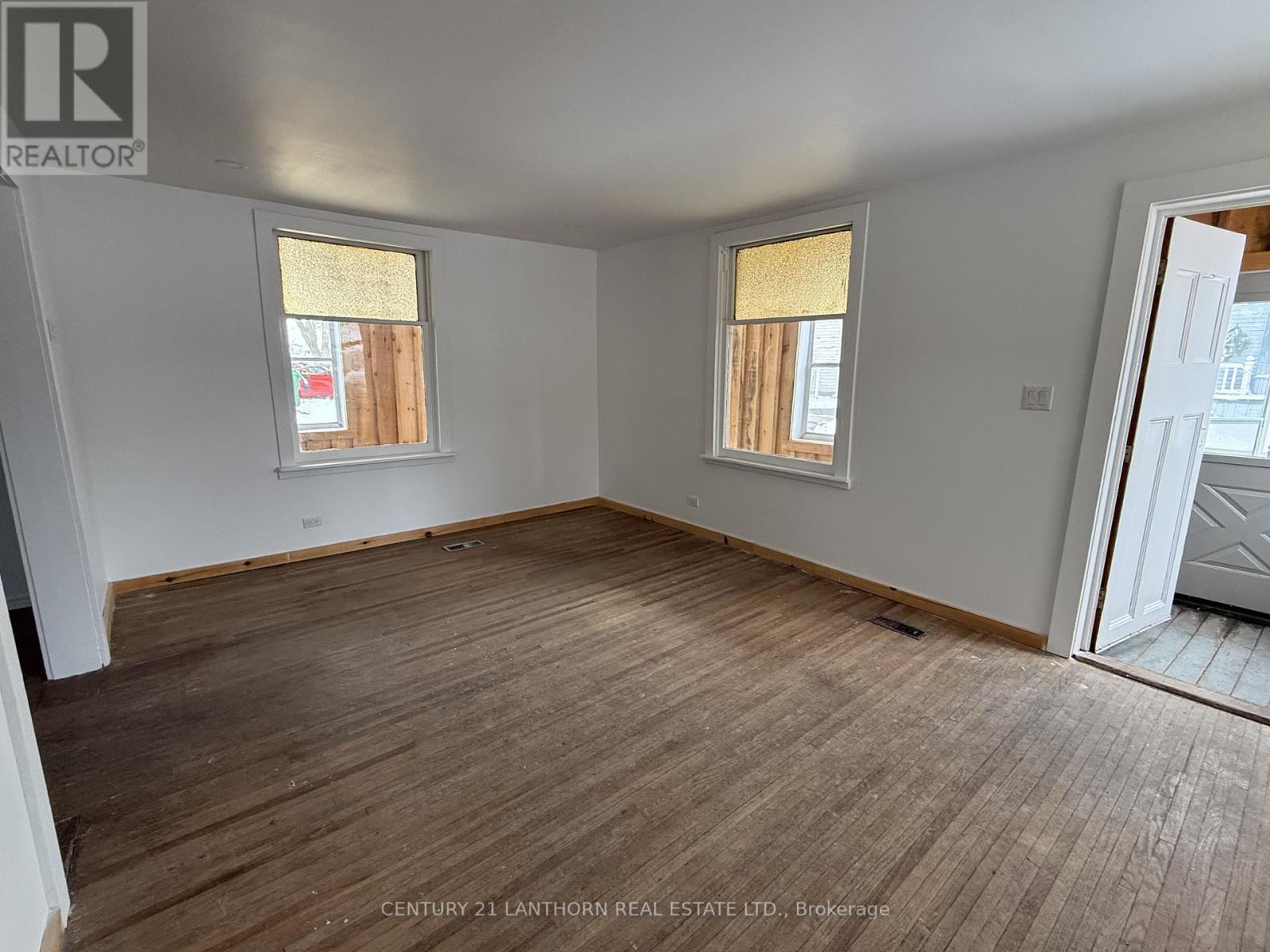 27 West Street, Prince Edward County, Ontario  K0K 3L0 - Photo 4 - X12974482