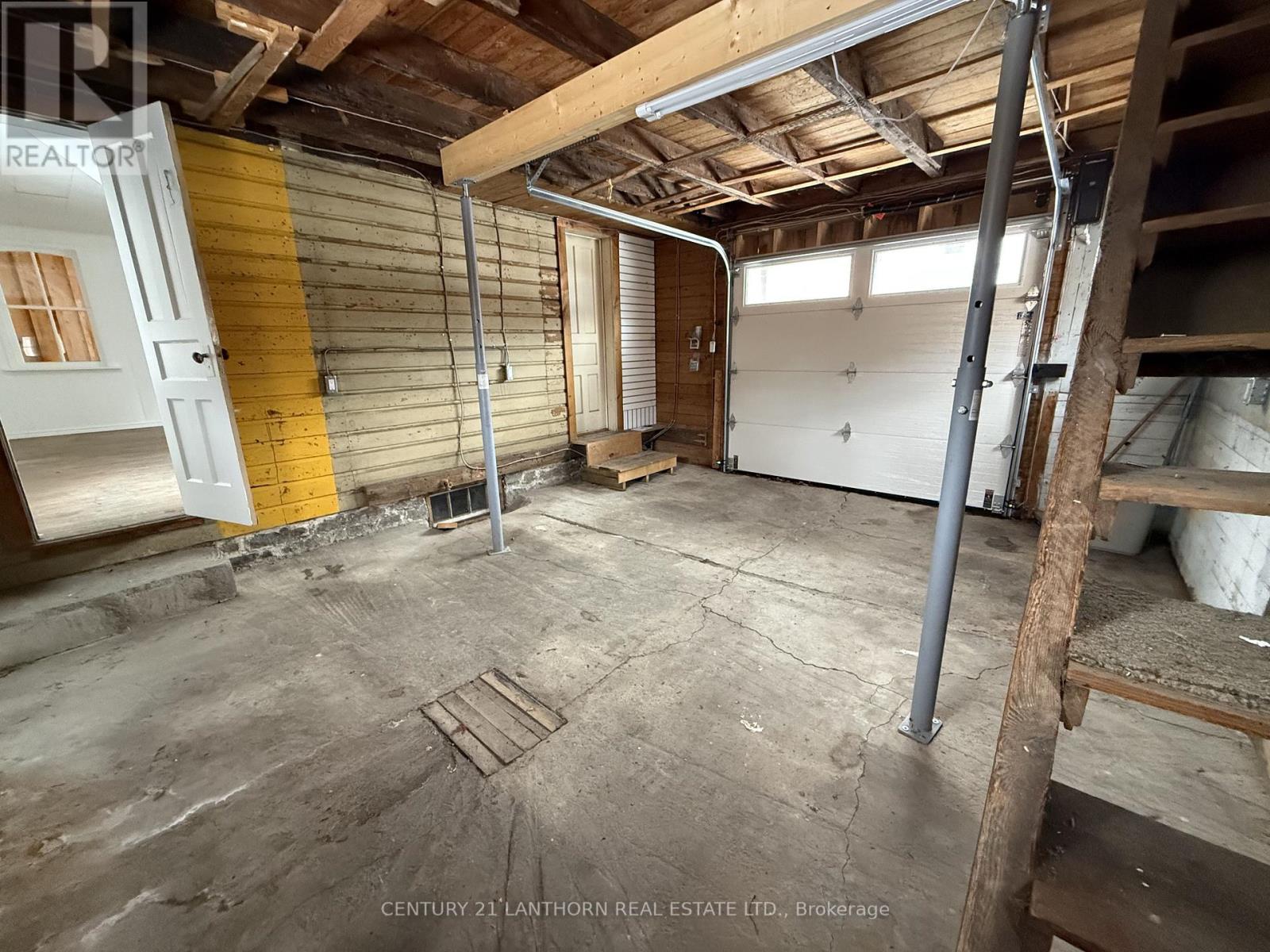 27 West Street, Prince Edward County, Ontario  K0K 3L0 - Photo 6 - X12974482