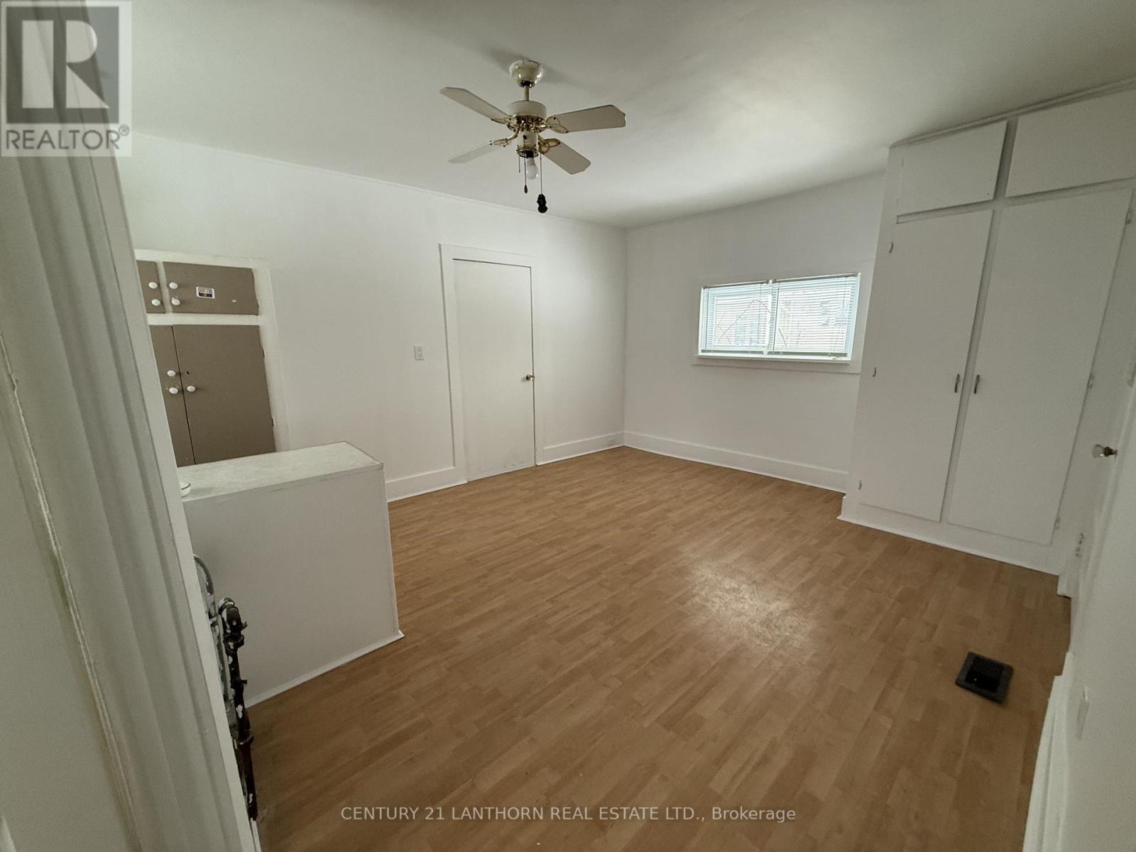 27 West Street, Prince Edward County, Ontario  K0K 3L0 - Photo 8 - X12974482