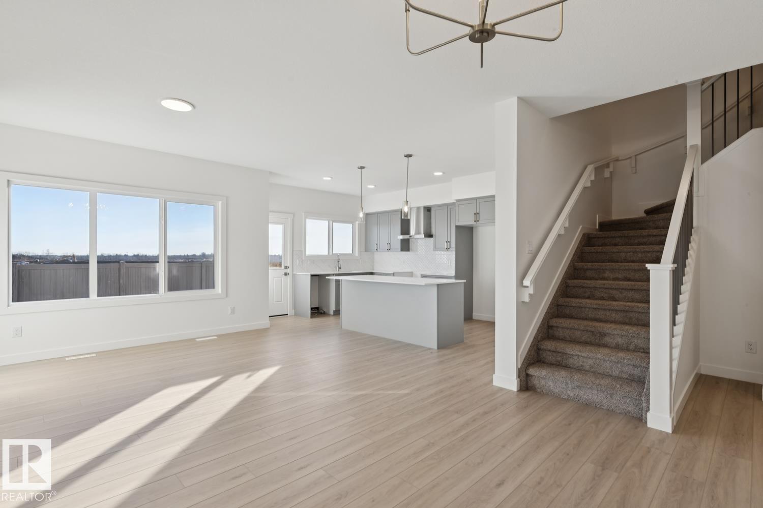 4568 Chegwin Wd Sw, Edmonton, Alberta  T6W 5X3 - Photo 7 - E4481195