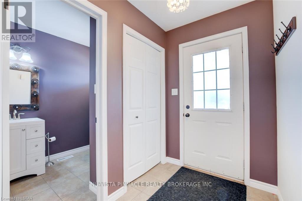 96 Reid Court, London North, Ontario  N6G 5A6 - Photo 4 - X12974498