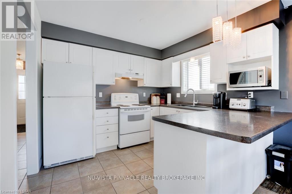 96 Reid Court, London North, Ontario  N6G 5A6 - Photo 9 - X12974498