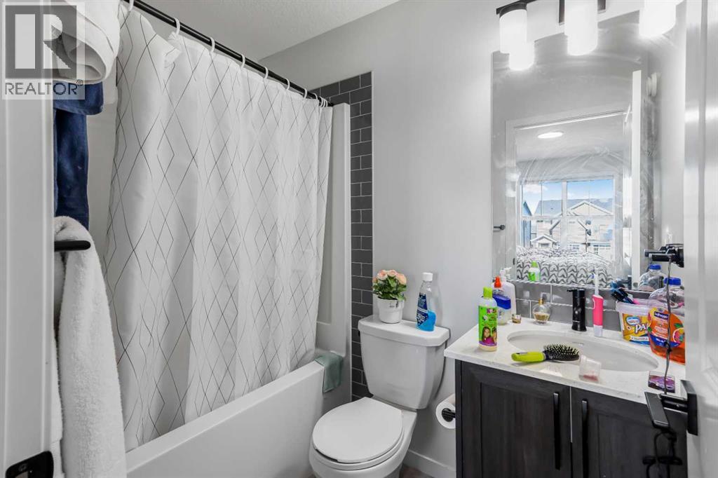 15 Edith Passage NW, Calgary, Alberta  T3R 2B6 - Photo 23 - A2272609