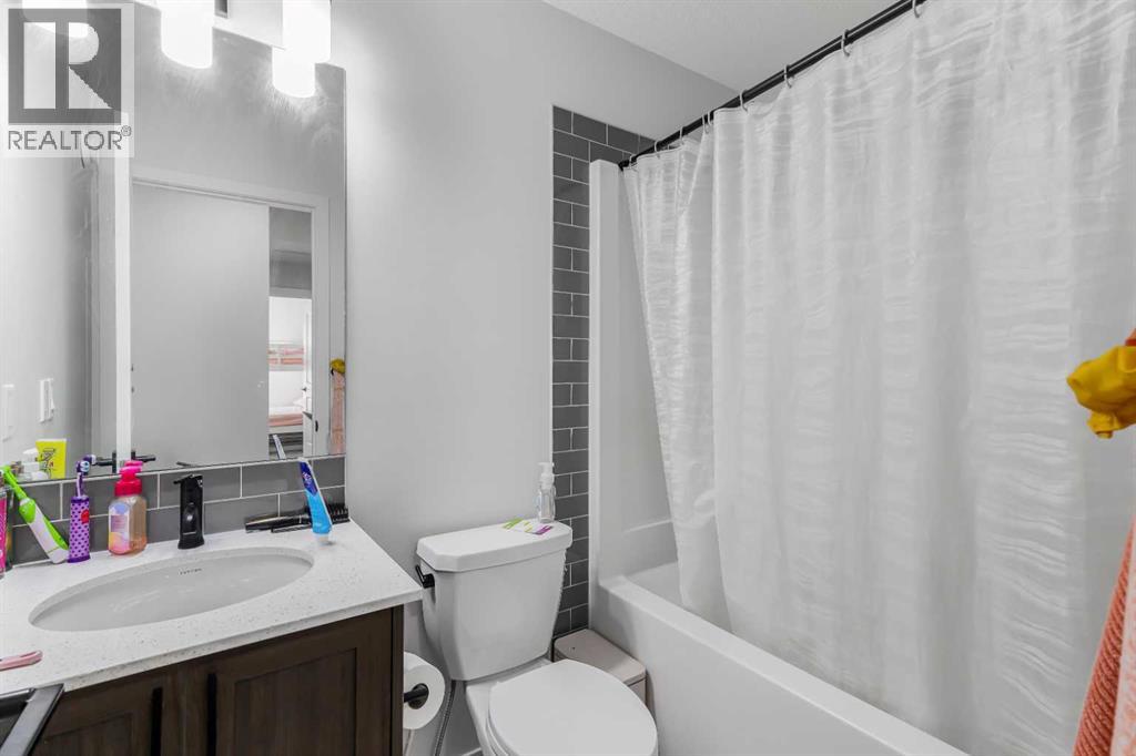 15 Edith Passage NW, Calgary, Alberta  T3R 2B6 - Photo 31 - A2272609