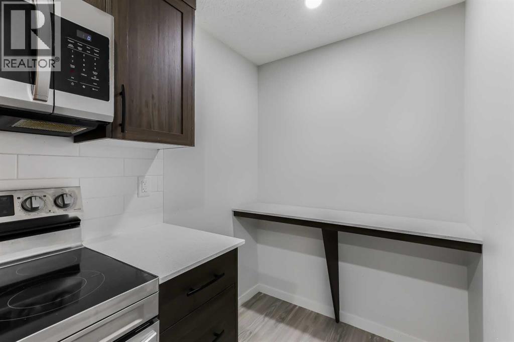 15 Edith Passage NW, Calgary, Alberta  T3R 2B6 - Photo 39 - A2272609