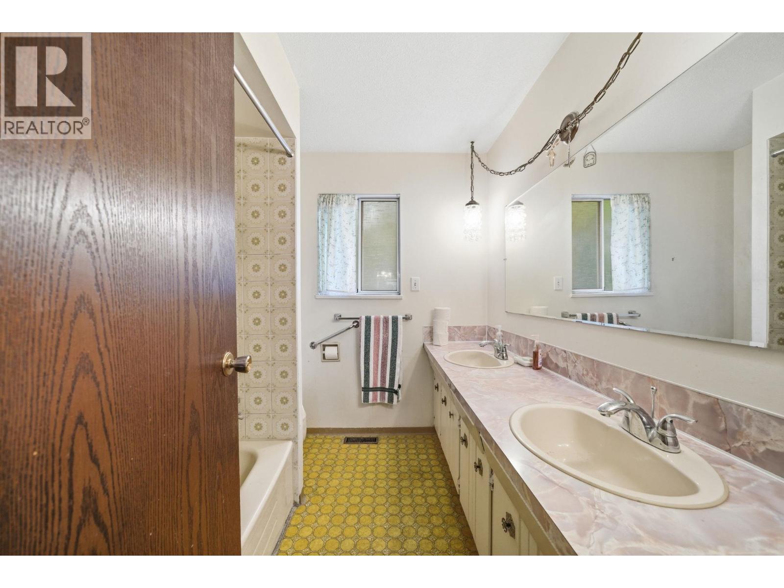 10600 Seamount Road, Richmond, British Columbia  V7A 4P6 - Photo 19 - R3108845