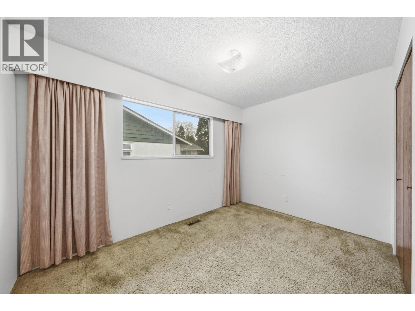 10600 Seamount Road, Richmond, British Columbia  V7A 4P6 - Photo 15 - R3108845