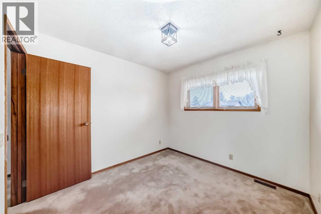 48 Parkwood Crescent, Strathmore, Alberta  T1P 1H5 - Photo 21 - A2298903