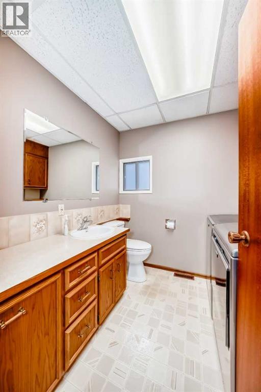 48 Parkwood Crescent, Strathmore, Alberta  T1P 1H5 - Photo 14 - A2298903