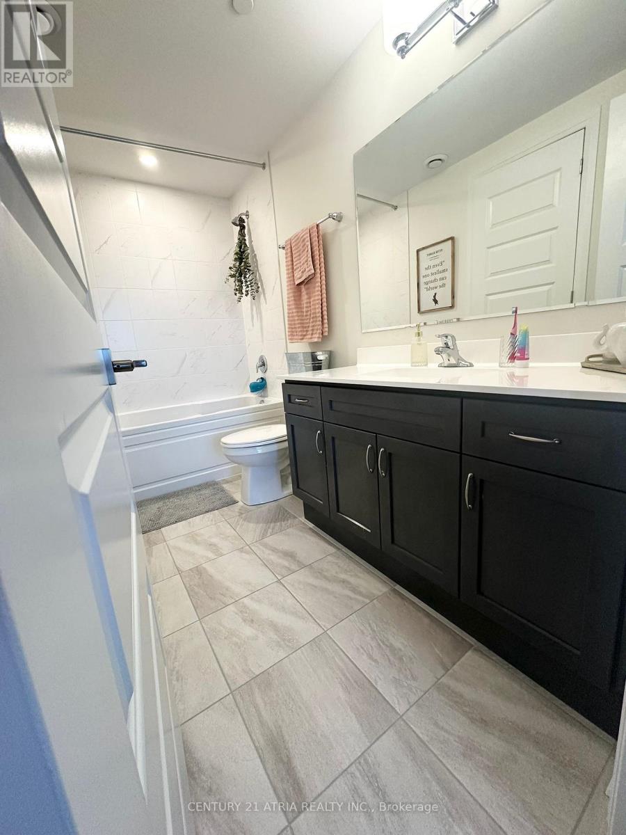 607 - 58 Adam Sellers Street, Markham, Ontario  L6B 1P5 - Photo 3 - N12974494