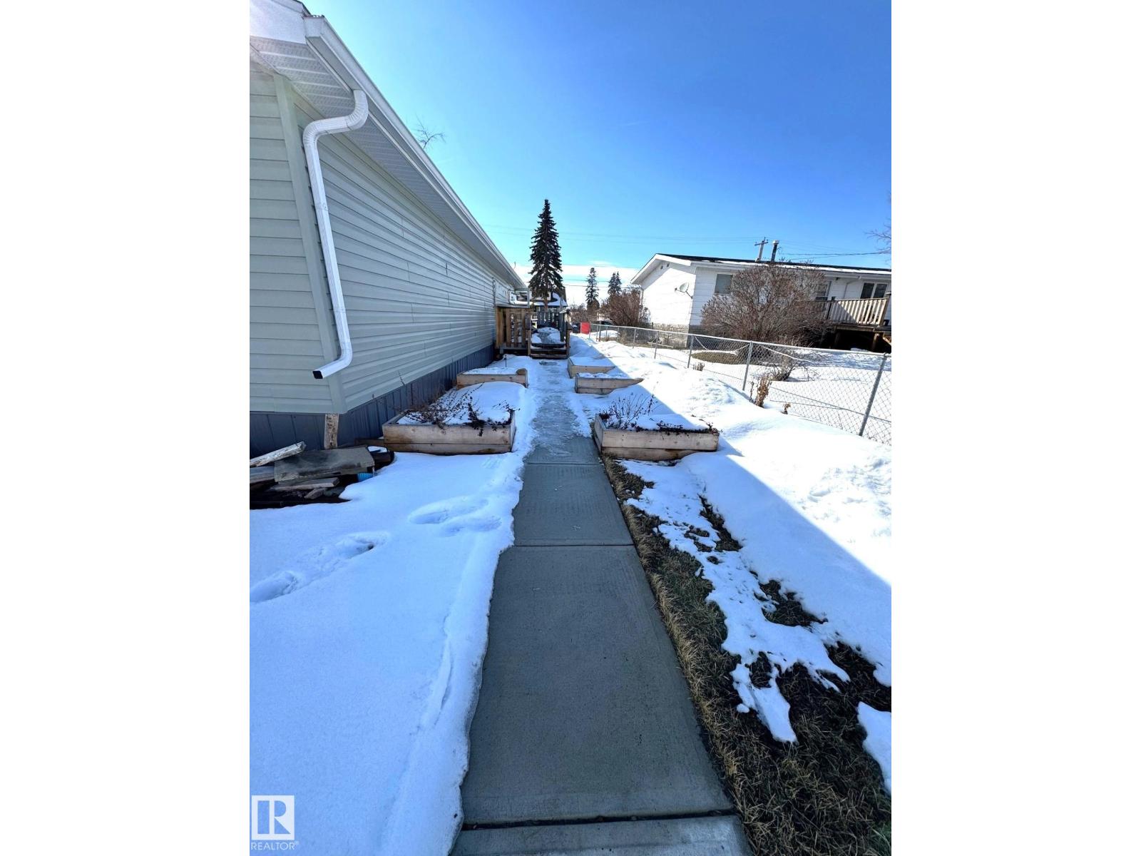 4911 52 St, Entwistle, Alberta  T0E 0S0 - Photo 12 - E4481196