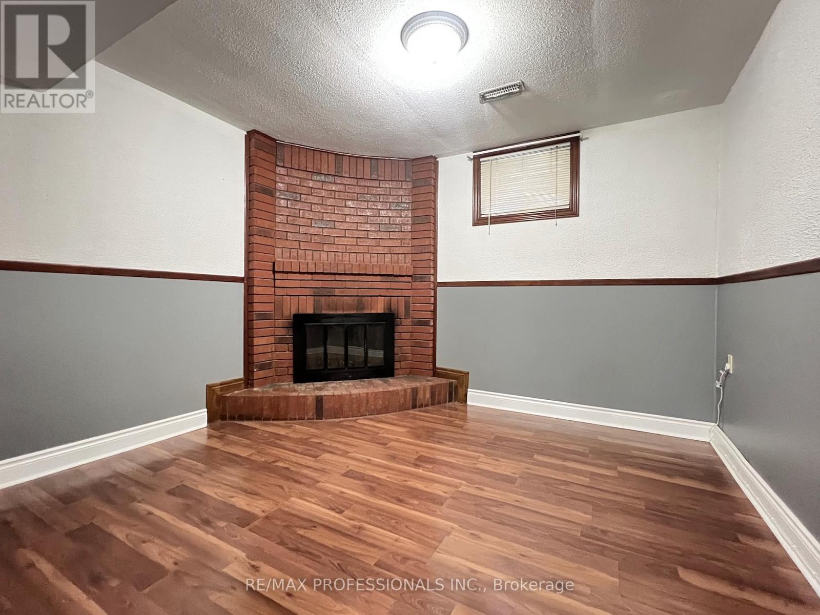 Basement - 94 Bremen Lane, Mississauga, Ontario  L5M 2N5 - Photo 32 - W12974484