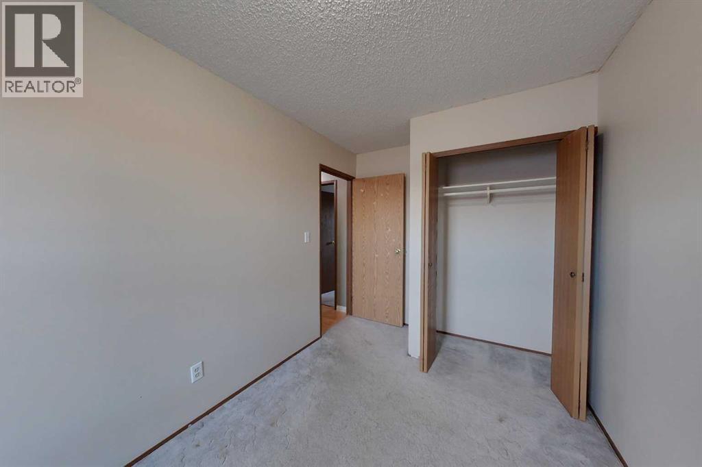 1004 12 Street, Slave Lake, Alberta  T0G 2A3 - Photo 11 - A2271921