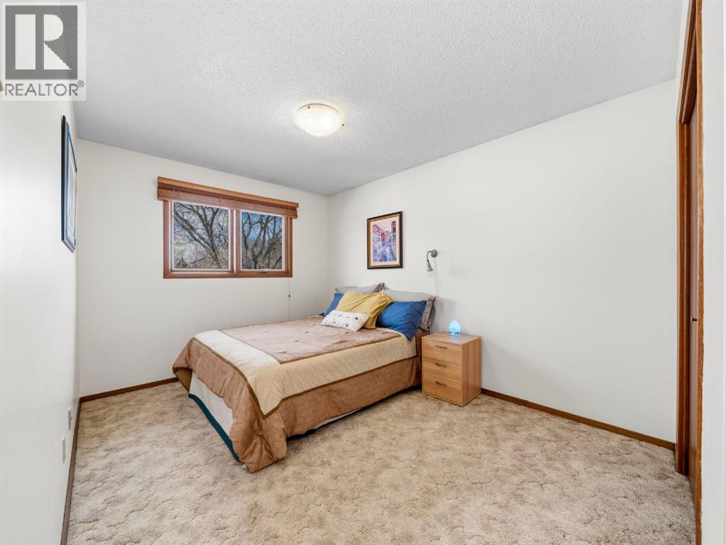 19 Scenic Green Nw, Calgary, Alberta  T3L 1A1 - Photo 27 - A2296929