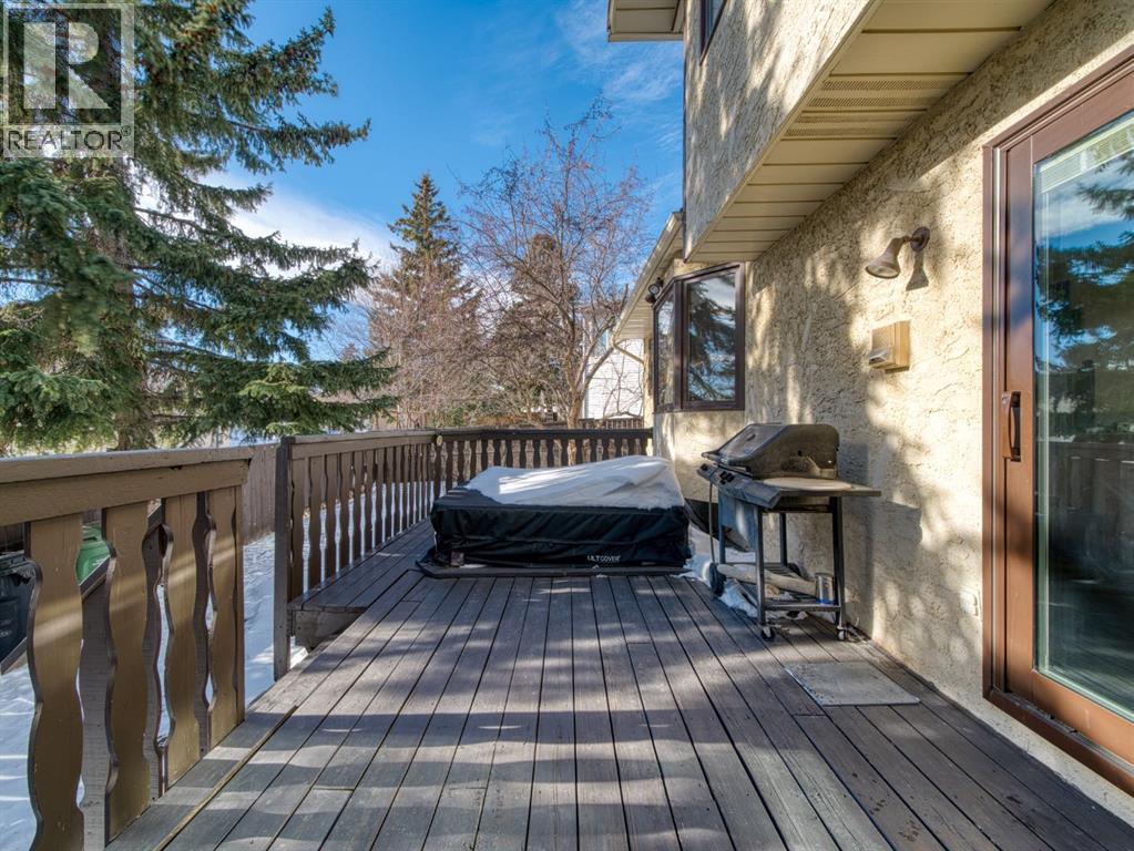 19 Scenic Green Nw, Calgary, Alberta  T3L 1A1 - Photo 35 - A2296929