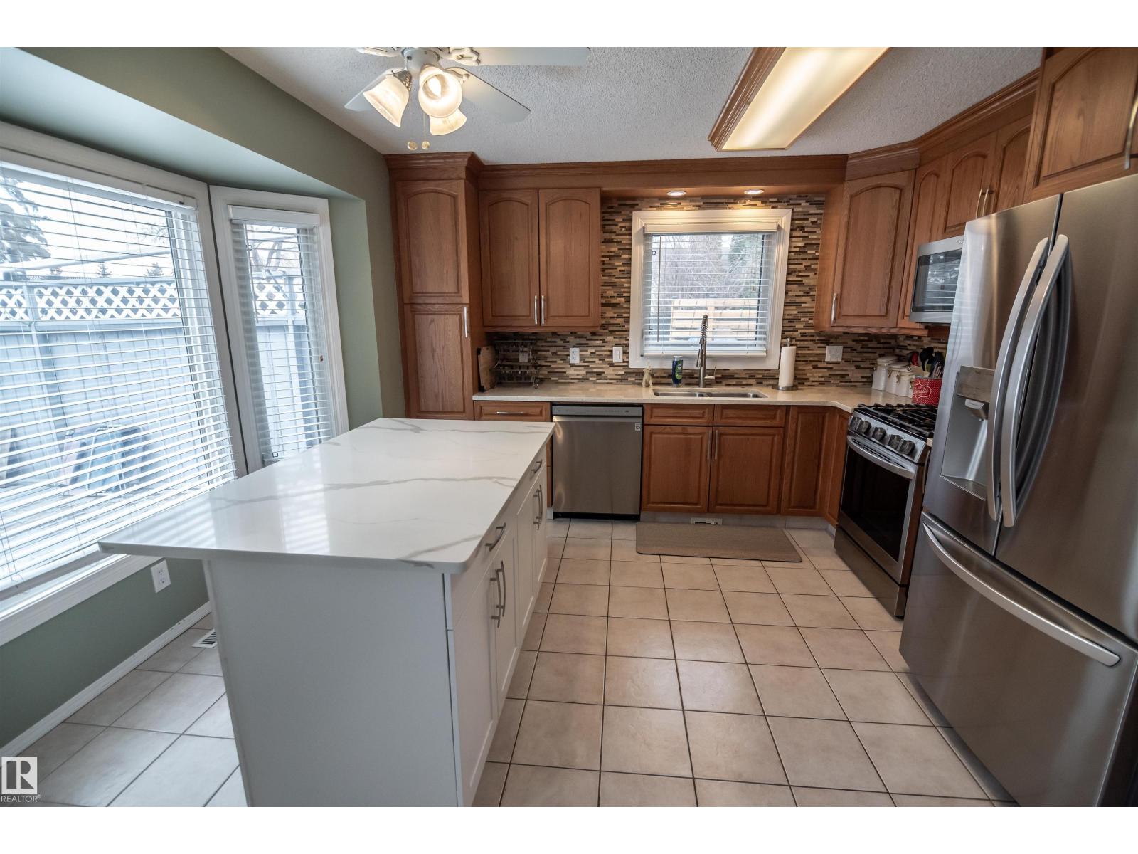 18 Mathias Av, Spruce Grove, Alberta  T7X 2S2 - Photo 15 - E4481198