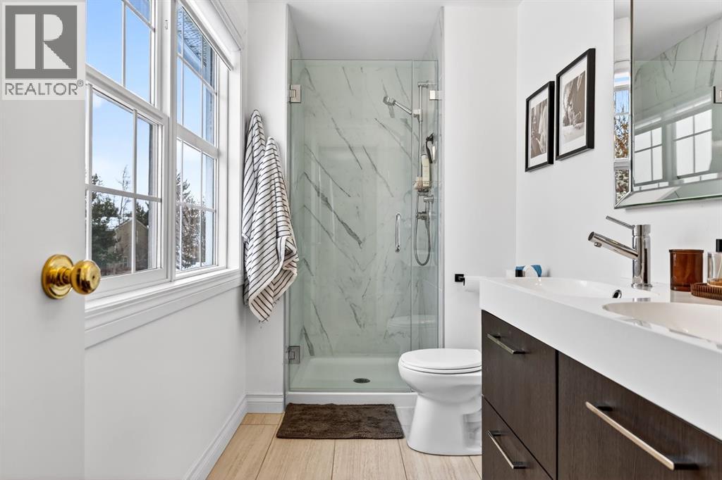 63 Amiens Crescent SW, Calgary, Alberta  T2T 6E9 - Photo 30 - A2299964