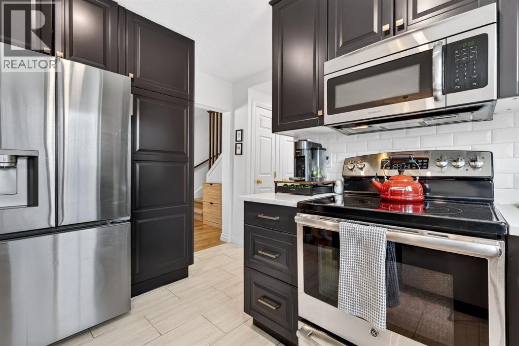 63 Amiens Crescent SW, Calgary, Alberta  T2T 6E9 - Photo 18 - A2299964