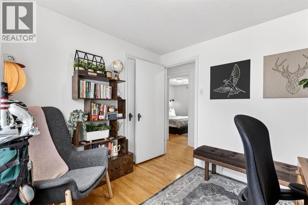 63 Amiens Crescent SW, Calgary, Alberta  T2T 6E9 - Photo 36 - A2299964