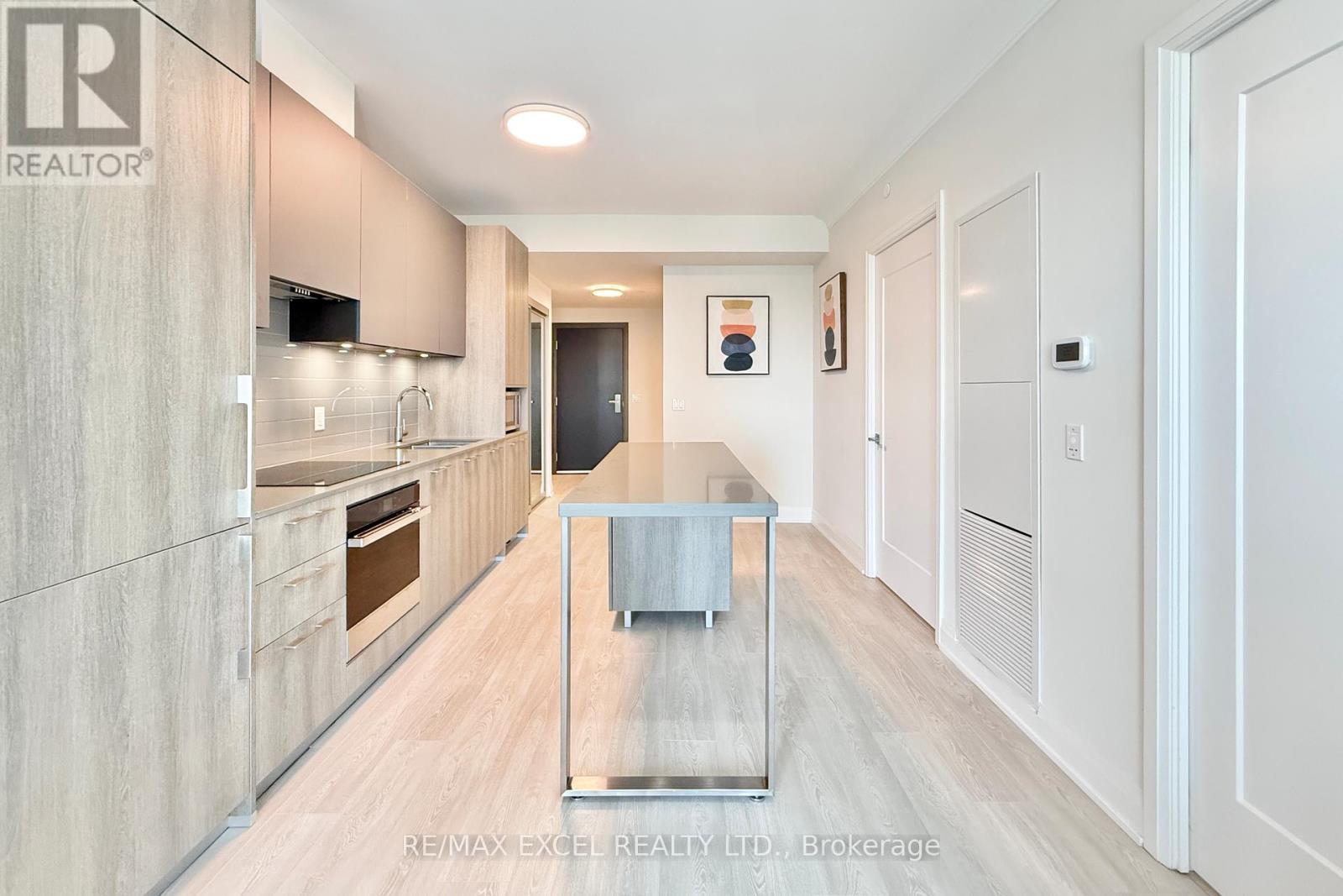 1801 - 18 Water Walk Drive, Markham, Ontario  L3R 6L5 - Photo 10 - N12973028