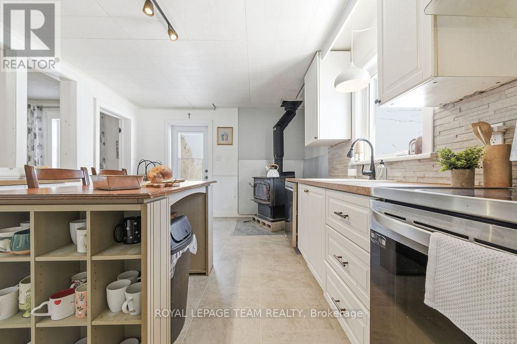 21 King Street, Killaloe, Ontario  K0J 2A0 - Photo 17 - X12796210