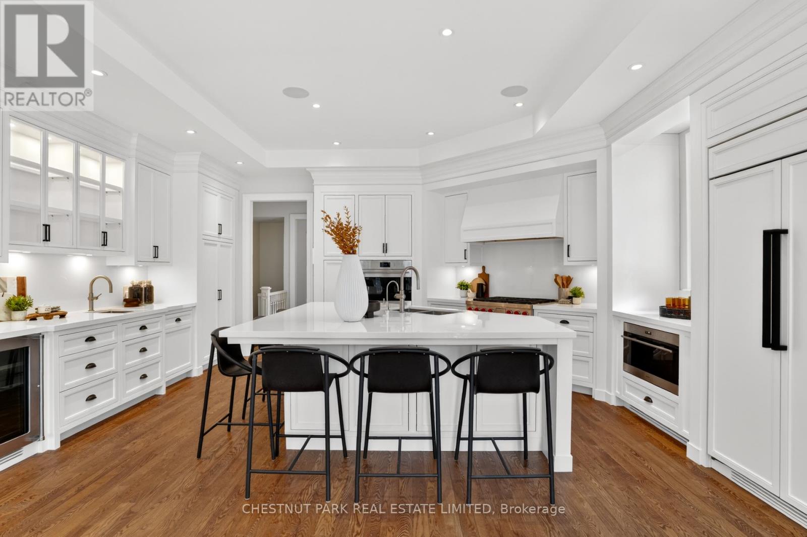 46 Admiral Road, Toronto, Ontario  M5R 2L5 - Photo 11 - C12739880