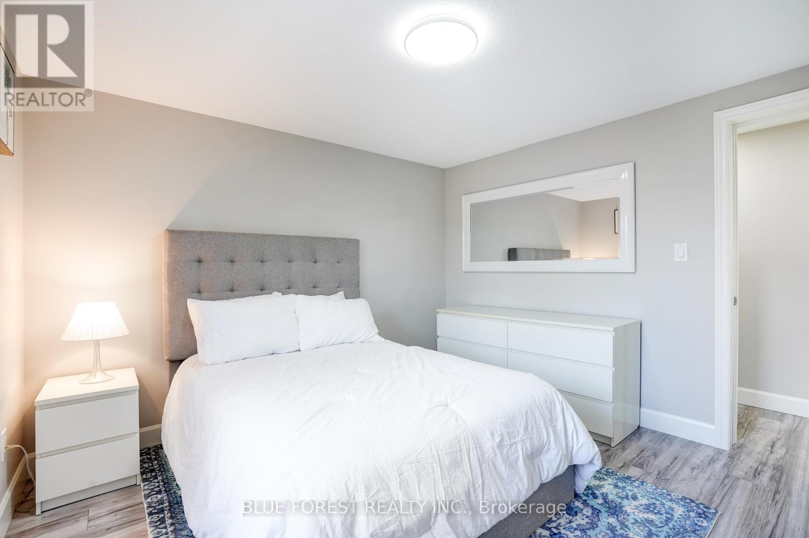 25 Holiday Avenue, London South, Ontario  N6E 1M9 - Photo 19 - X12974548