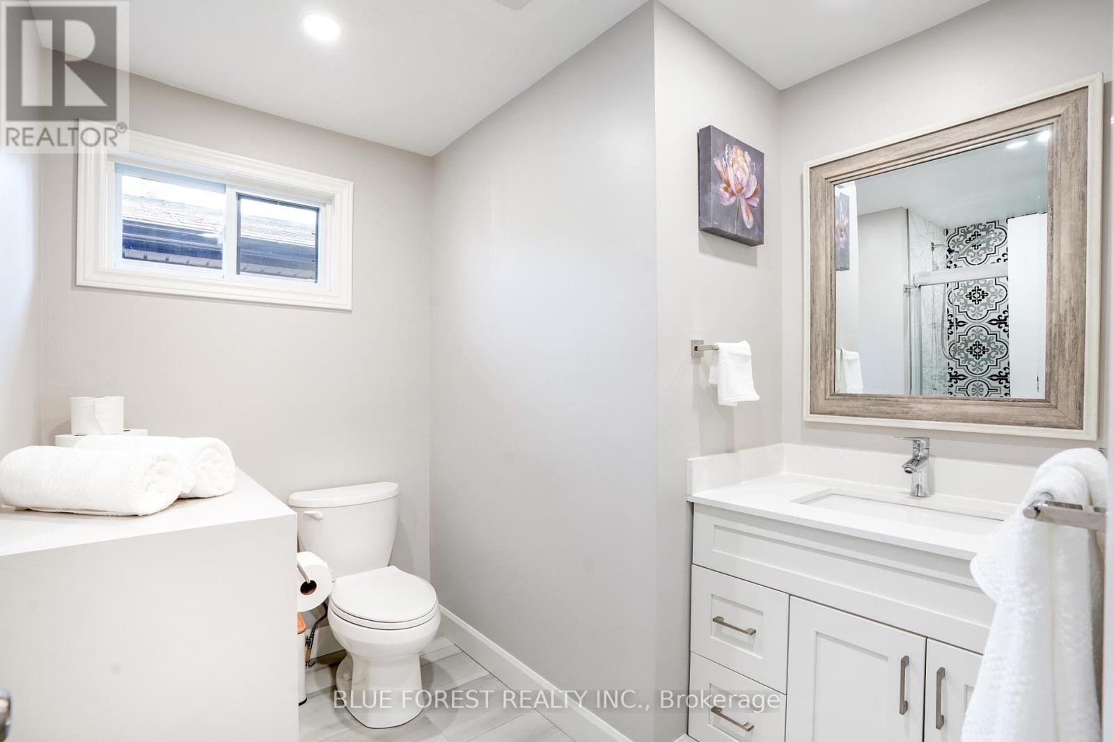 25 Holiday Avenue, London South, Ontario  N6E 1M9 - Photo 22 - X12974548