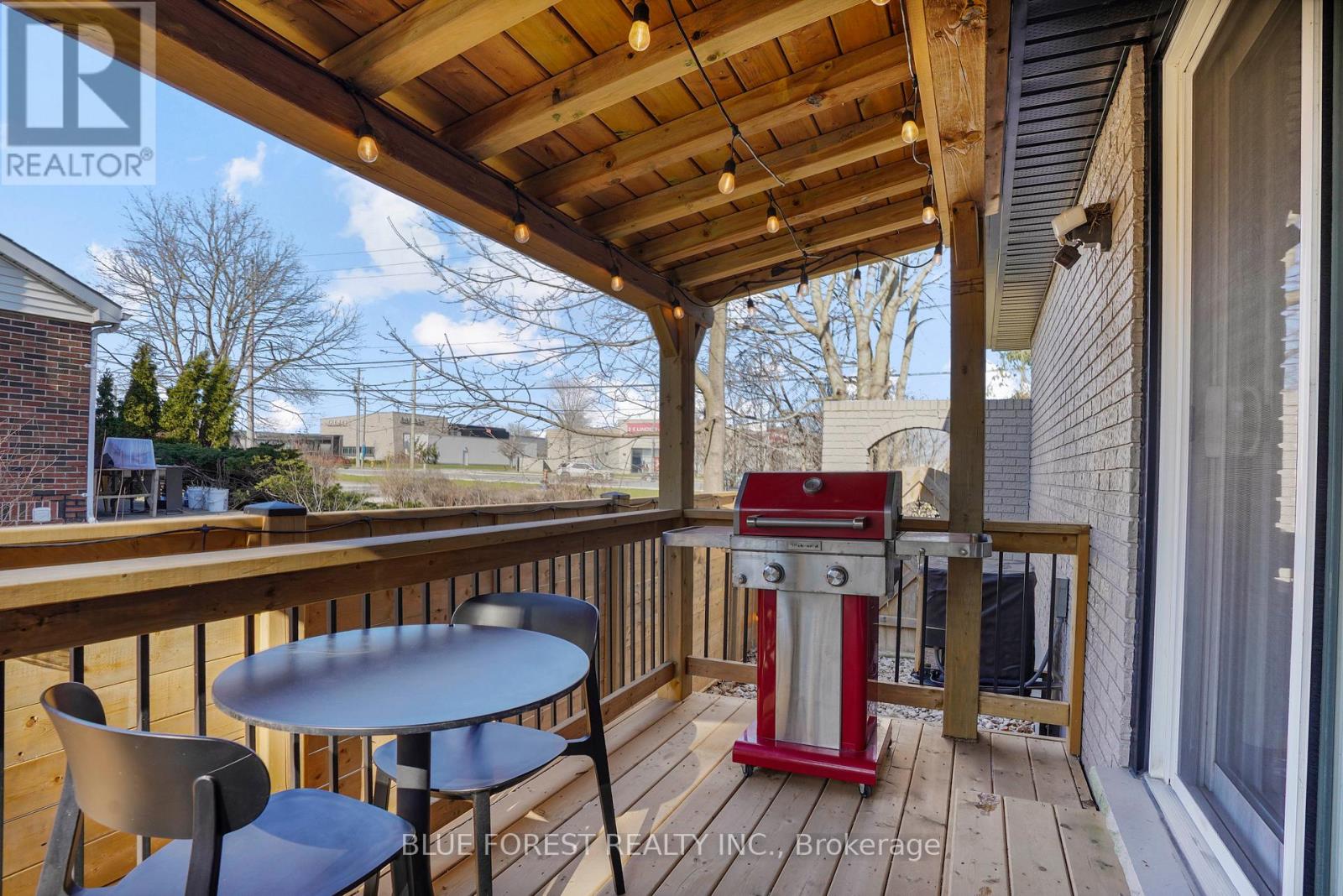 25 Holiday Avenue, London South, Ontario  N6E 1M9 - Photo 38 - X12974548