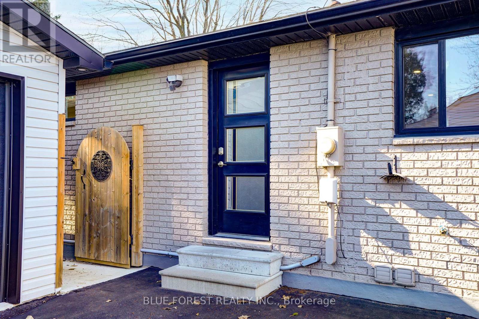 25 Holiday Avenue, London South, Ontario  N6E 1M9 - Photo 40 - X12974548