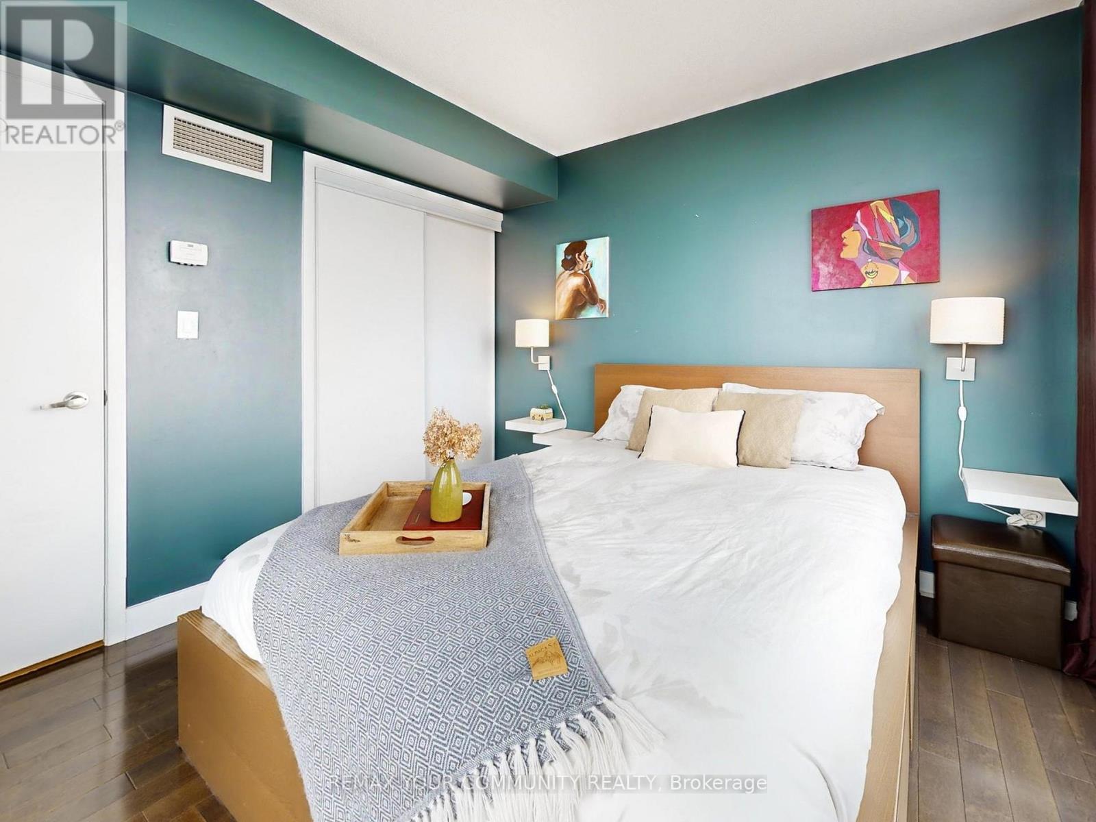 4803 - 11 Brunel Court, Toronto, Ontario  M5V 3Y3 - Photo 13 - C12974570