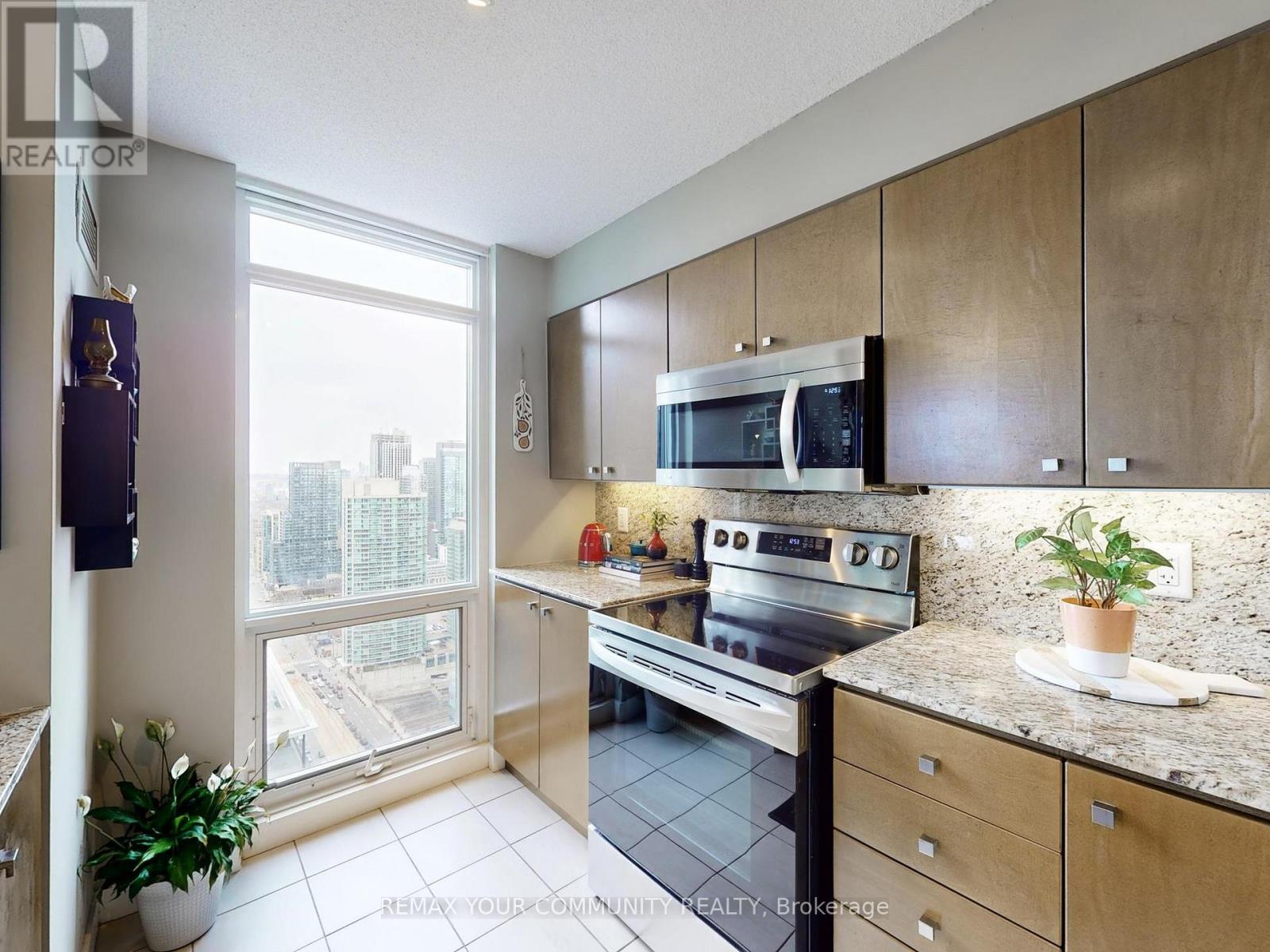 4803 - 11 Brunel Court, Toronto, Ontario  M5V 3Y3 - Photo 9 - C12974570