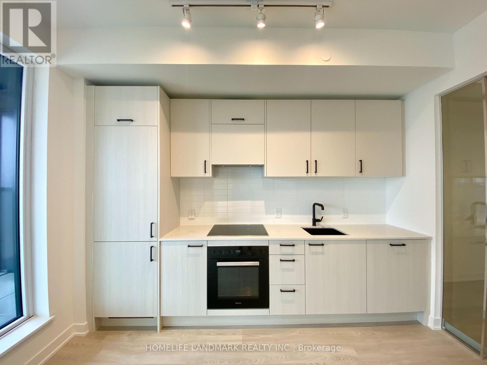 3001 - 1 Quarrington Lane, Toronto, Ontario  M3C 0S4 - Photo 8 - C12974574