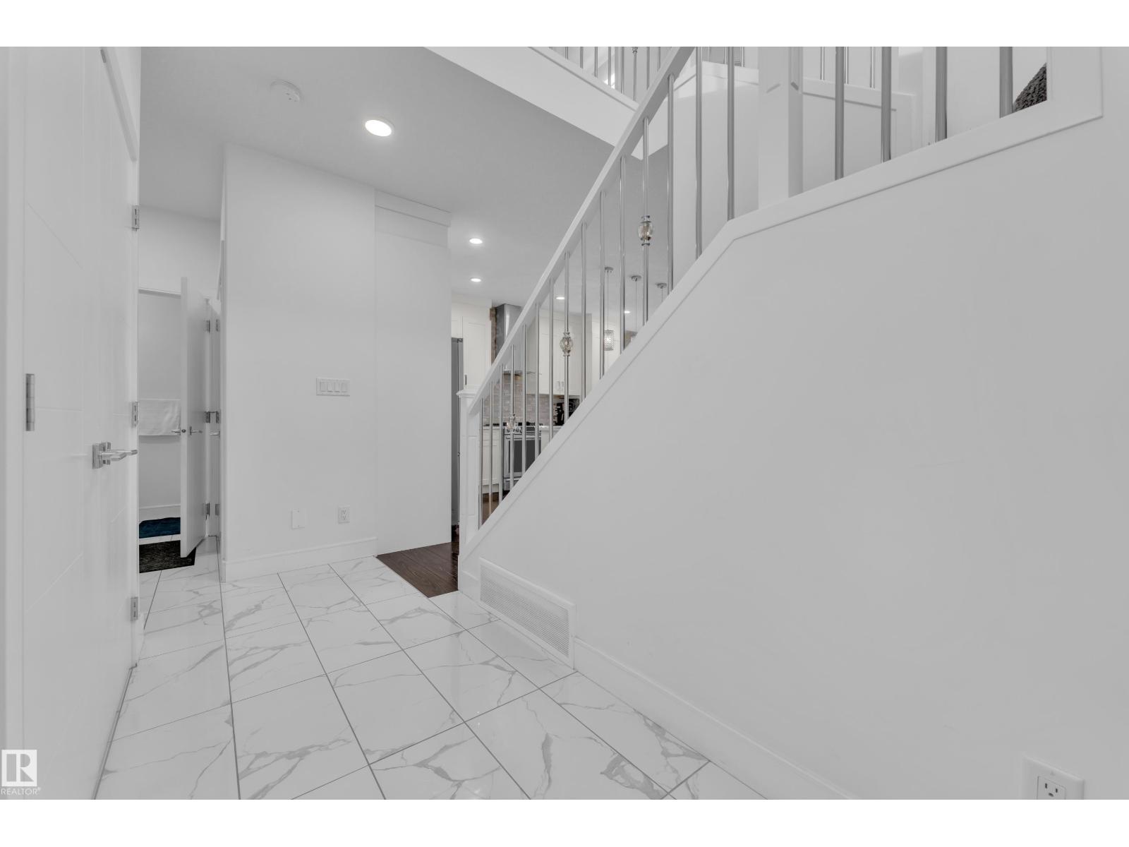 2630 16a Ave Nw Nw, Edmonton, Alberta  T6T 2H6 - Photo 8 - E4481201