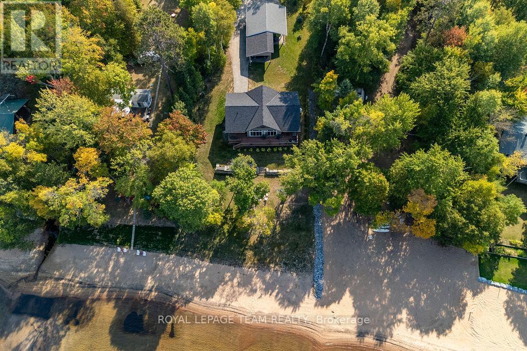 42153B COMBERMERE ROAD S, Madawaska Valley, Ontario