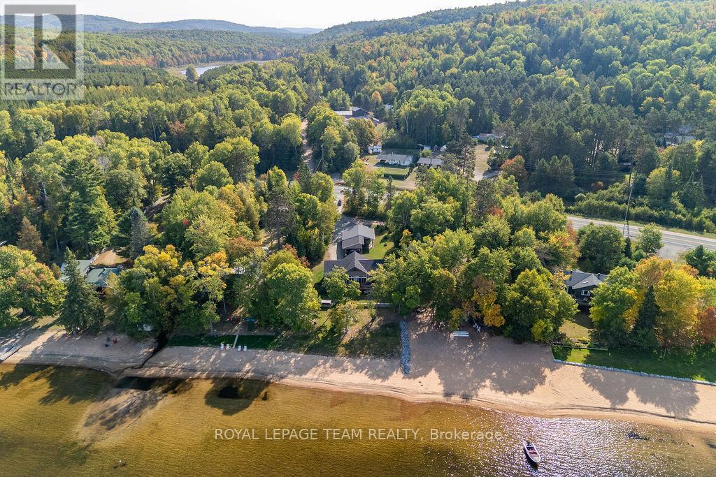 42153b Combermere Road S, Madawaska Valley, Ontario  K0J 1B0 - Photo 10 - X12974562