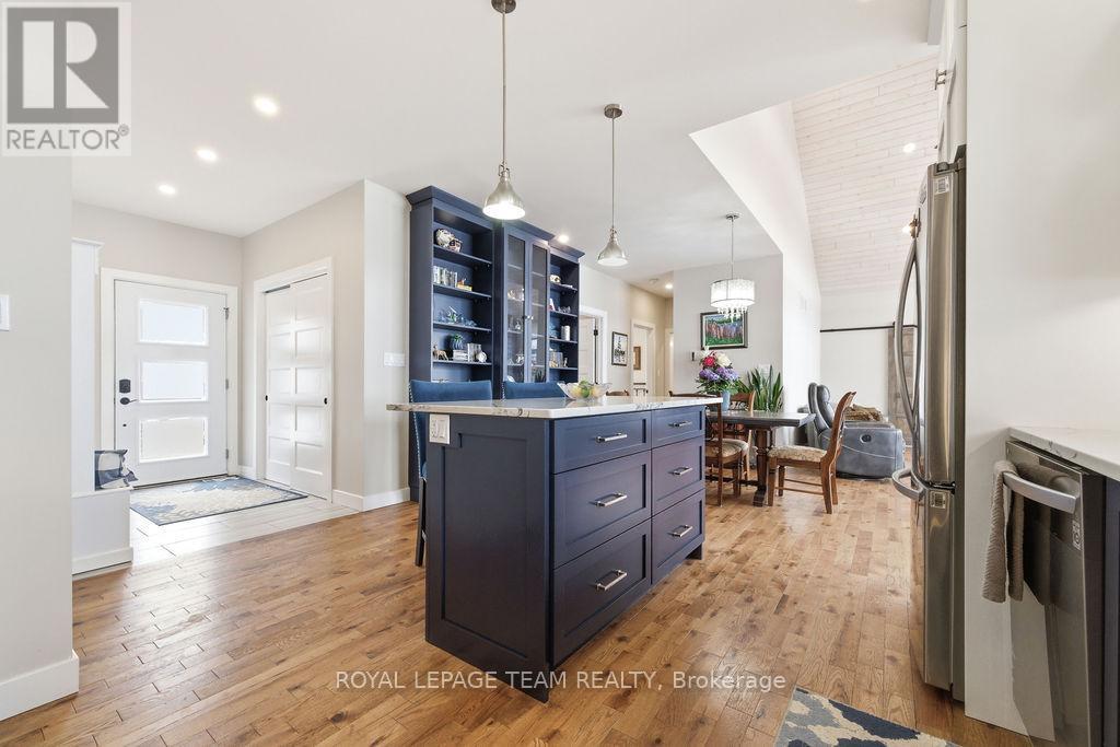 42153b Combermere Road S, Madawaska Valley, Ontario  K0J 1B0 - Photo 17 - X12974562