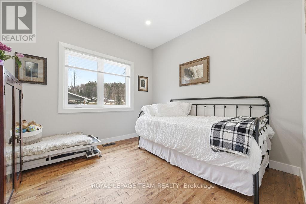 42153b Combermere Road S, Madawaska Valley, Ontario  K0J 1B0 - Photo 26 - X12974562