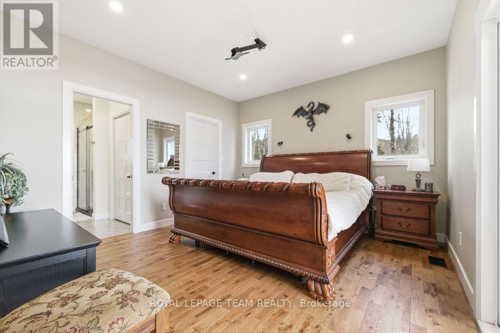 42153b Combermere Road S, Madawaska Valley, Ontario  K0J 1B0 - Photo 37 - X12974562