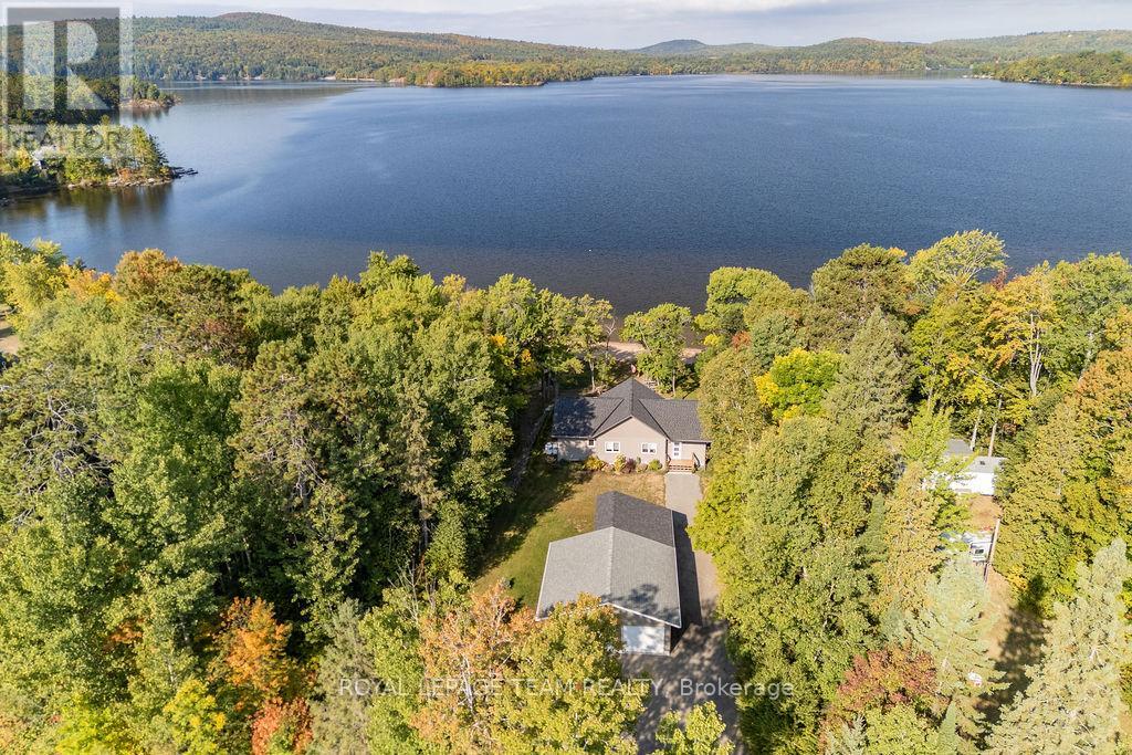 42153b Combermere Road S, Madawaska Valley, Ontario  K0J 1B0 - Photo 6 - X12974562