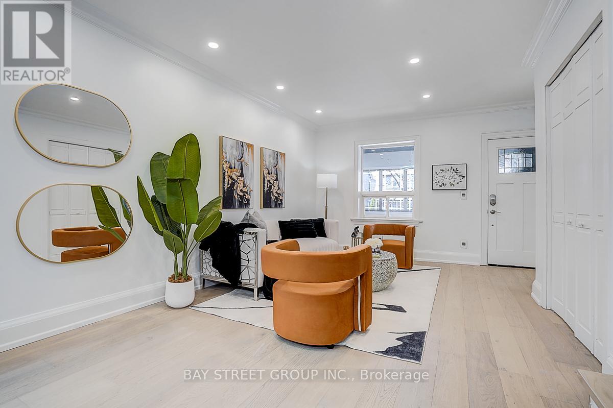 85 Donlands Avenue, Toronto, Ontario  M4J 3N9 - Photo 12 - E12974522