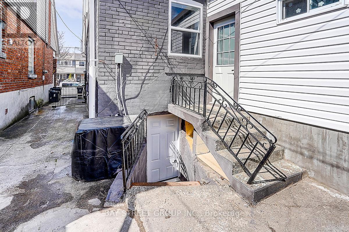 85 Donlands Avenue, Toronto, Ontario  M4J 3N9 - Photo 44 - E12974522